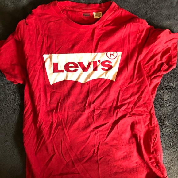 levi’s tee - Picture 2 of 3
